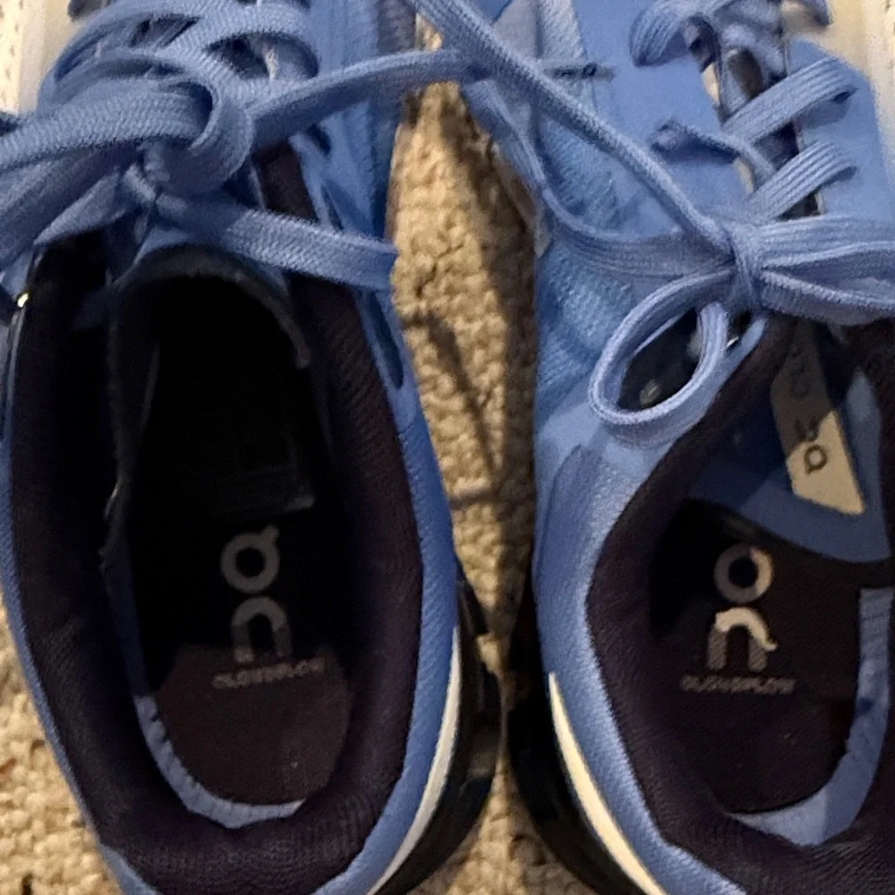 On Cloud Running Athletic Sneakers in Blue and White - Picture 3 of 4